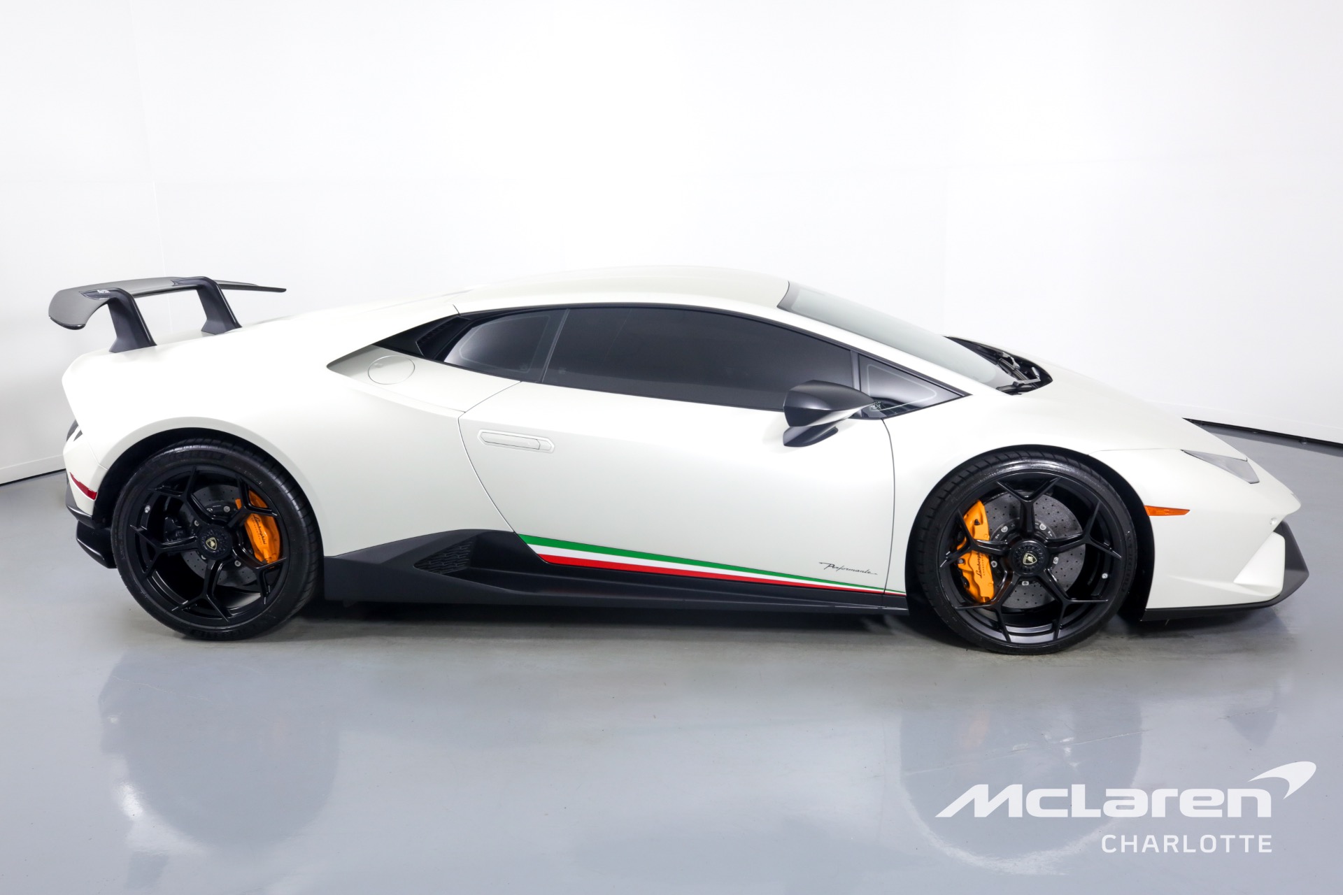 Used 2018 LAMBORGHINI HURACAN PERFORMANTE For Sale ($297,996) | McLaren  Charlotte Stock #A08493