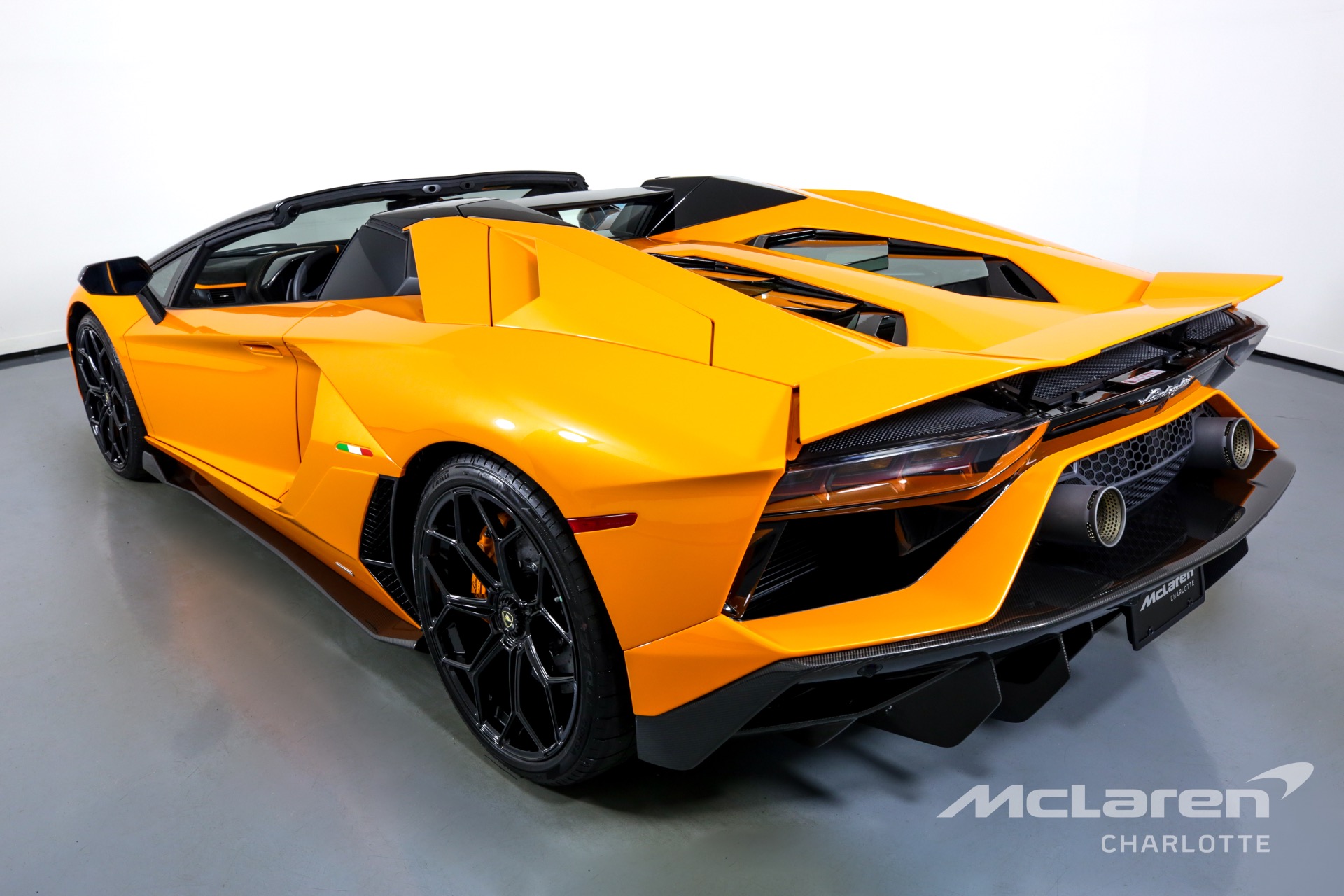 Used 2022 Lamborghini Aventador LP 780-4 Ultimae For Sale ($1,099,996) |  McLaren Charlotte Stock #A11410