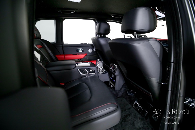 New-2023-Rolls-Royce-Black-Badge-Cullinan