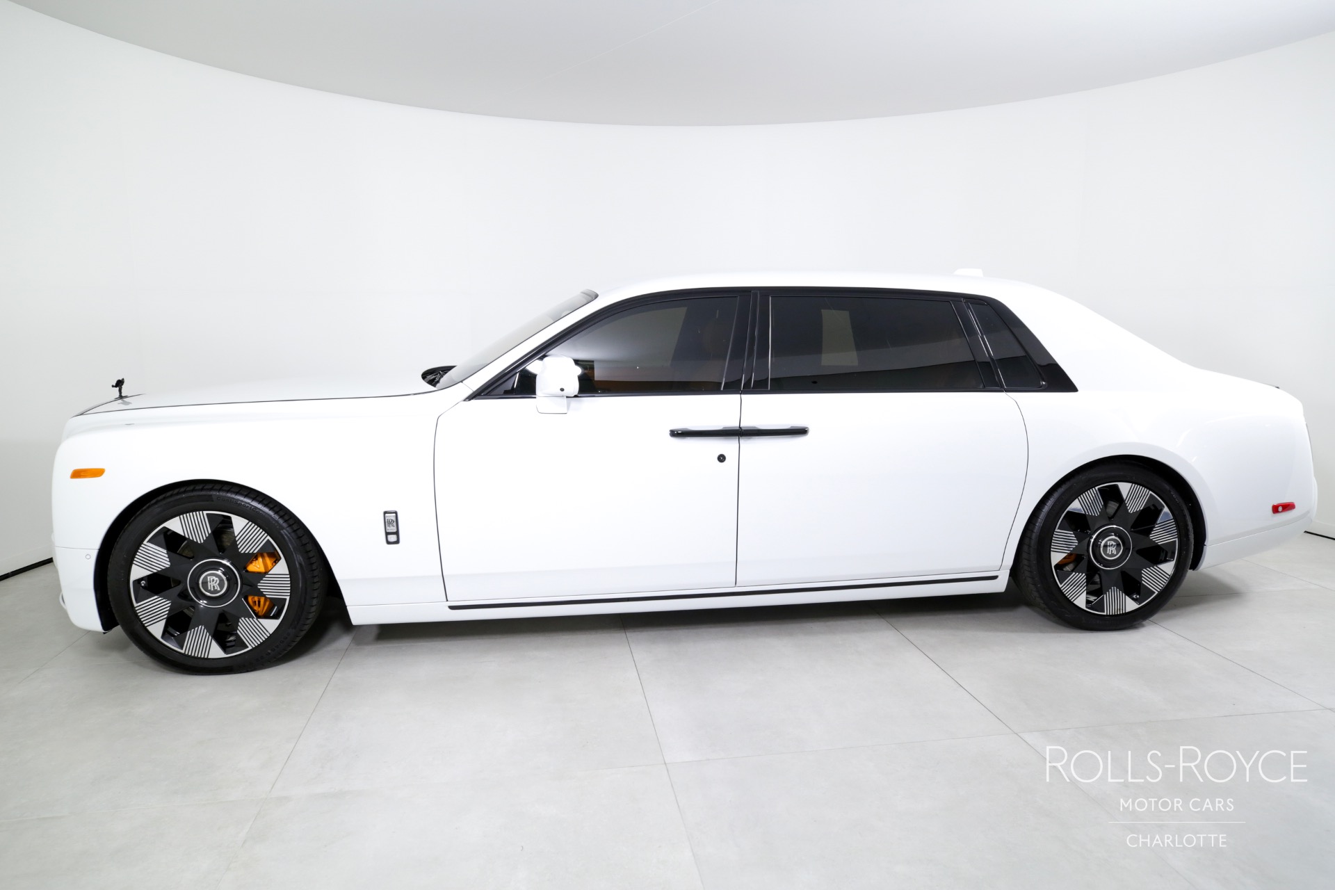 New 2024 RollsRoyce Phantom EWB For Sale (688,275) McLaren