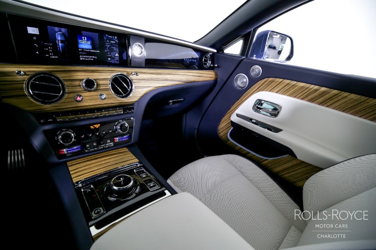 Used-2024-Rolls-Royce-Spectre