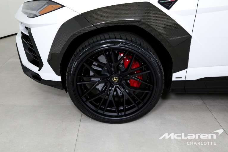 Used-2022-Lamborghini-Urus