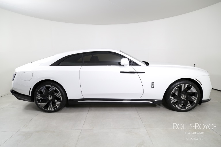 Used-2024-Rolls-Royce-Spectre