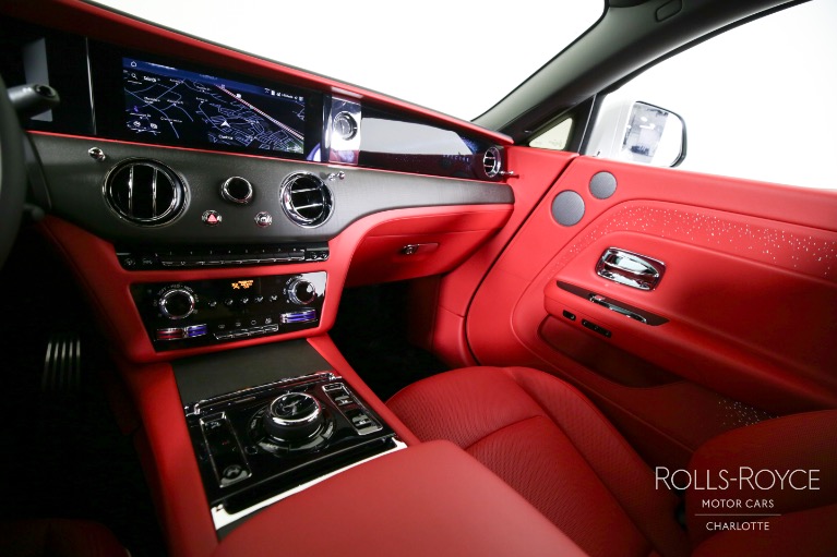 Used-2024-Rolls-Royce-Spectre