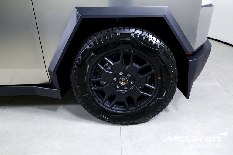 Used-2024-Tesla-Cybertruck-All-Wheel-Drive