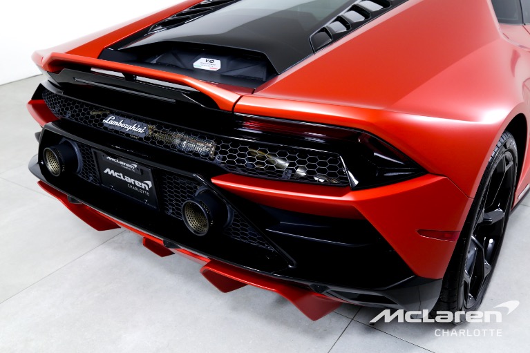 Used-2021-Lamborghini-Huracan-EVO