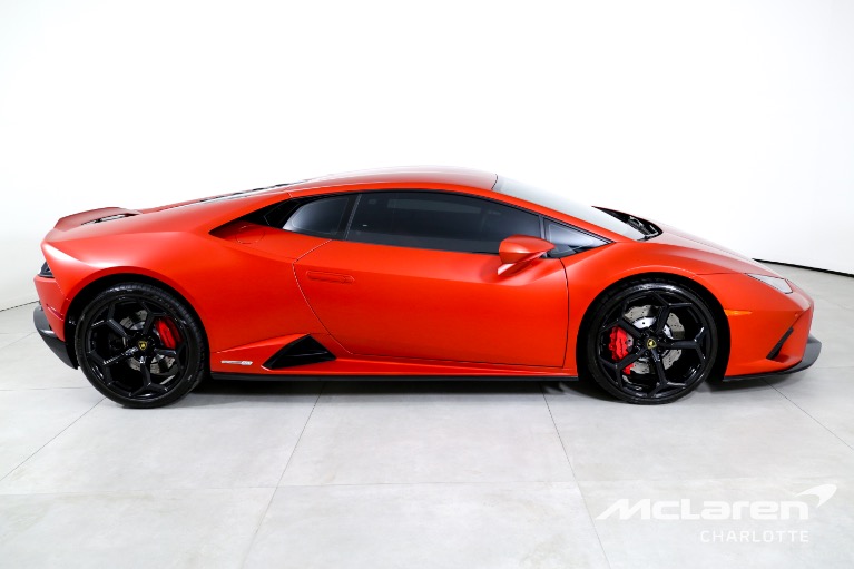 Used-2021-Lamborghini-Huracan-EVO