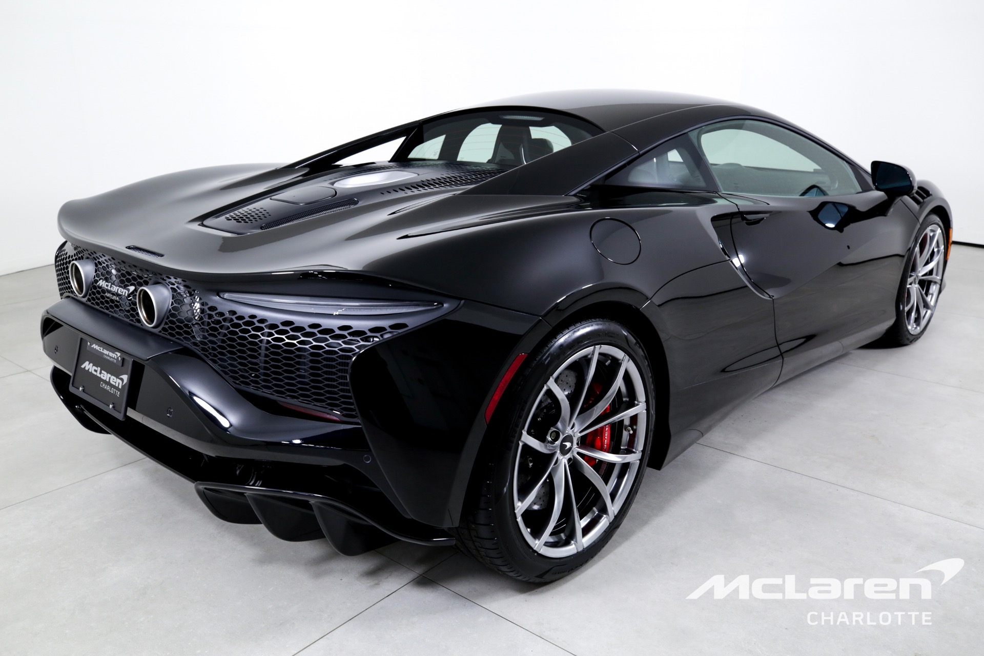 New 2024 McLaren Artura TechLux | Charlotte, NC