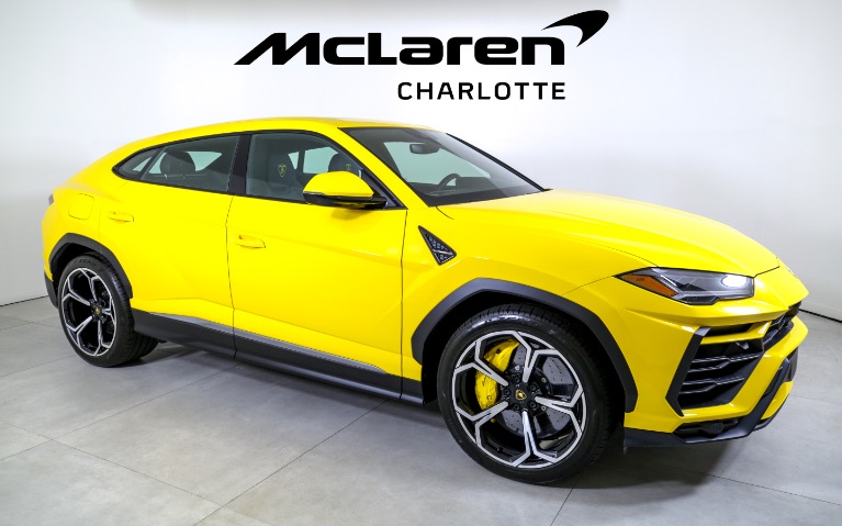 Used-2022-LAMBORGHINI-URUS