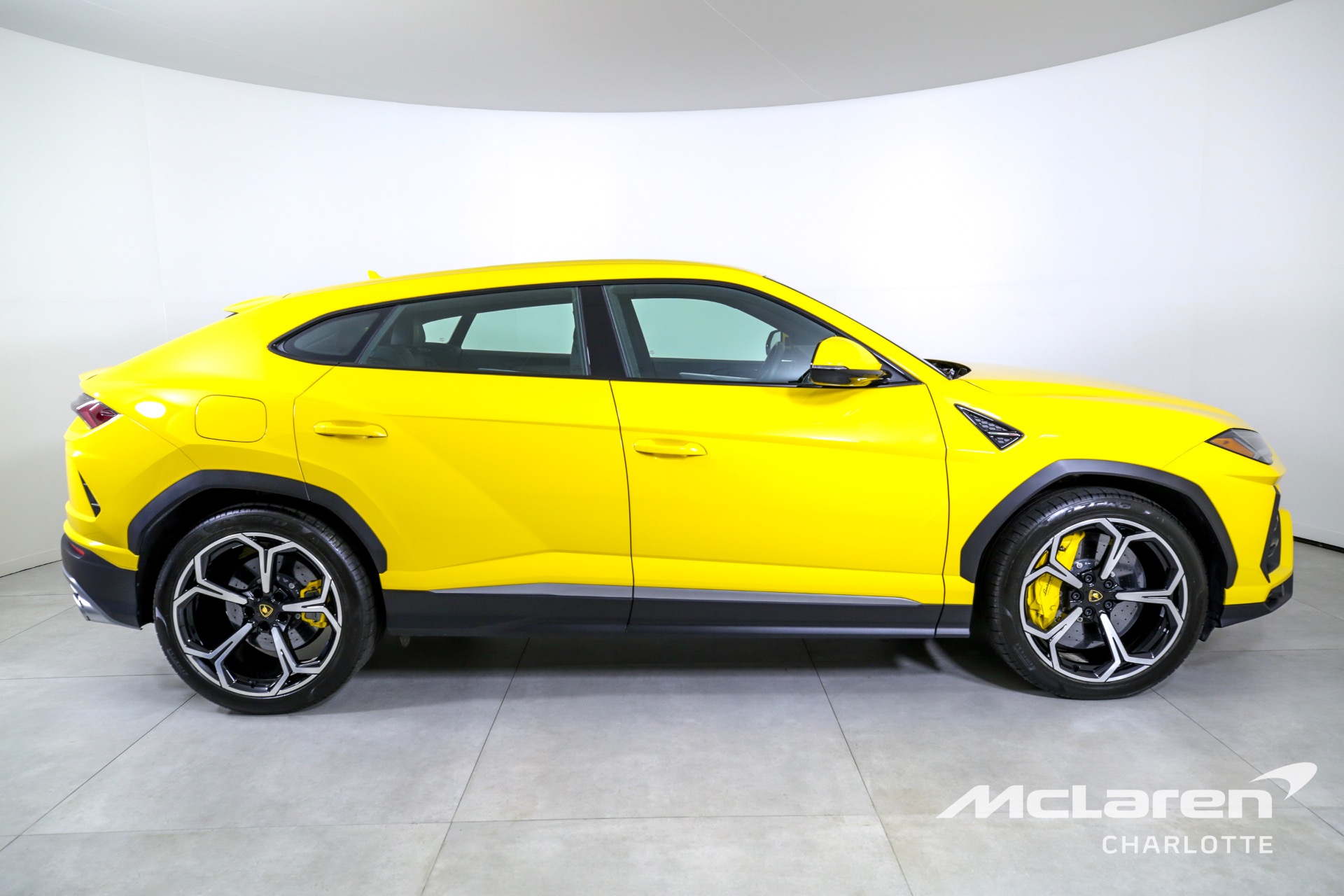 Used 2022 LAMBORGHINI URUS  | Charlotte, NC