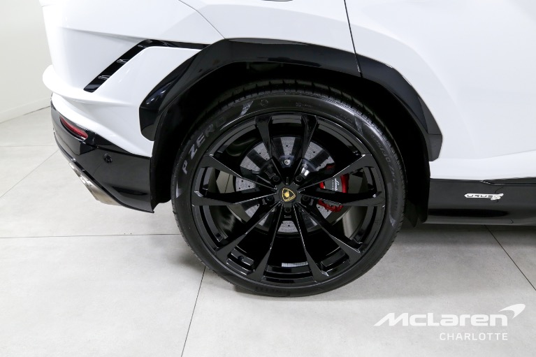 Used-2023-LAMBORGHINI-URUS-S