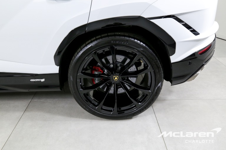 Used-2023-LAMBORGHINI-URUS-S