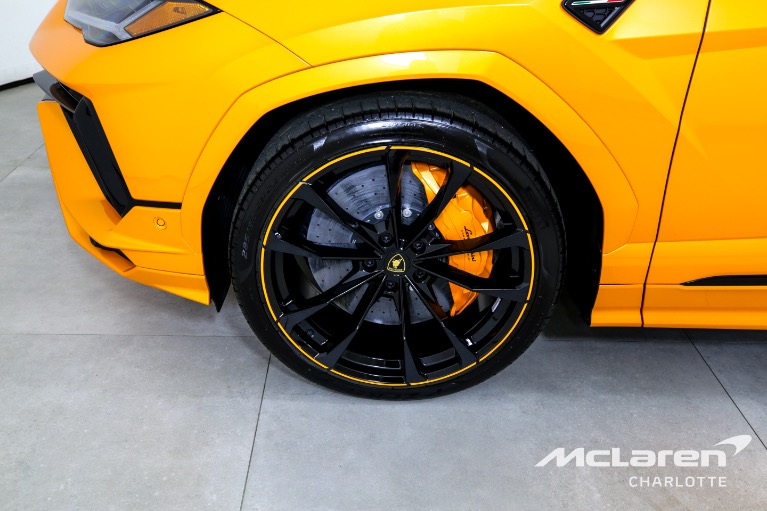 Used-2023-LAMBORGHINI-URUS-S