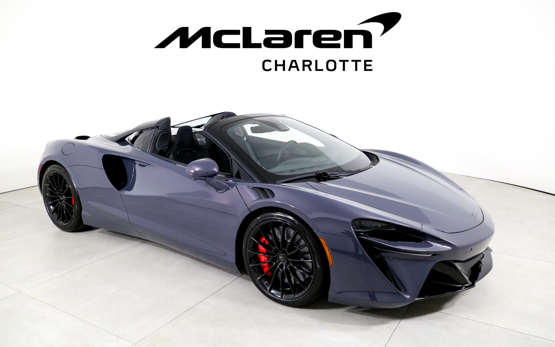 Used 2025 McLaren Artura Techlux with VIN SBM16BEA8SW003221 for sale in Charlotte, NC